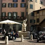 Apartamento La Rosa Scarlatta *