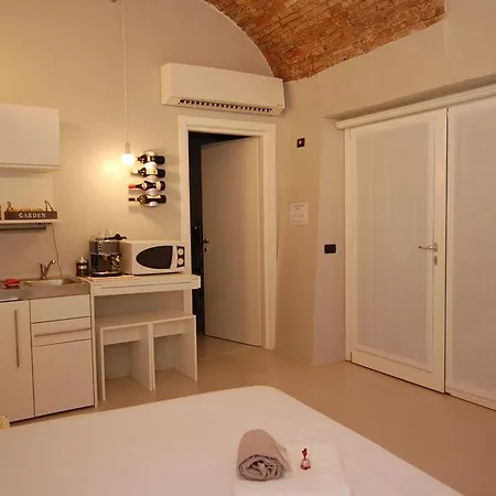La Rosa Scarlatta Apartament *